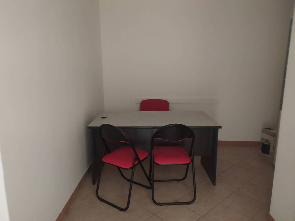ufficio in vendita a Genzano di Roma