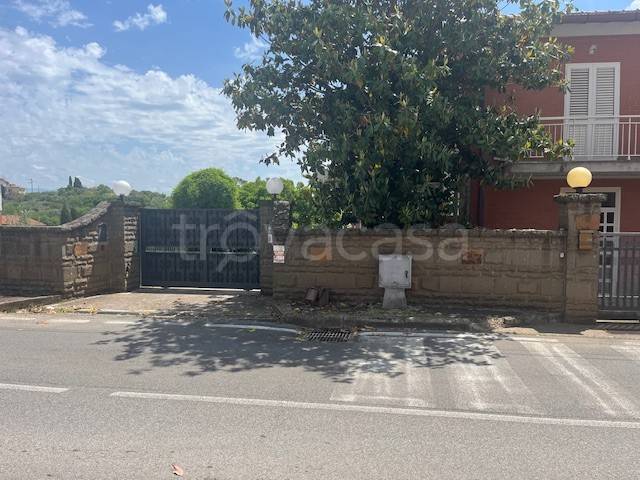 appartamento in vendita a Genzano di Roma in zona Landi