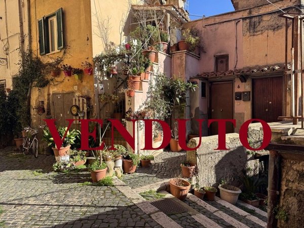 appartamento in vendita a Genzano di Roma