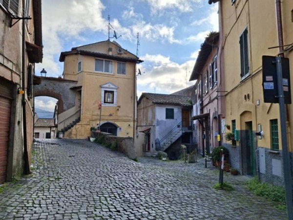 appartamento in vendita a Genzano di Roma