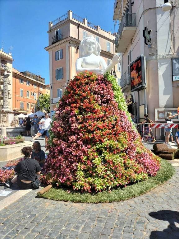 negozio in vendita a Genzano di Roma