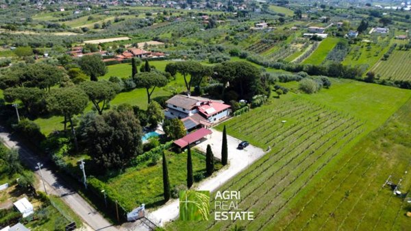 casa indipendente in vendita a Genzano di Roma
