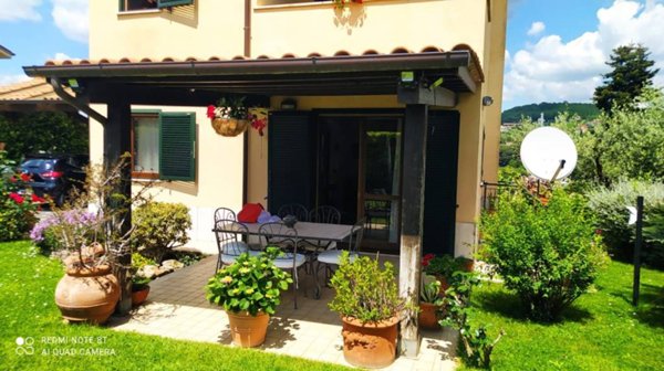 casa indipendente in vendita a Genzano di Roma