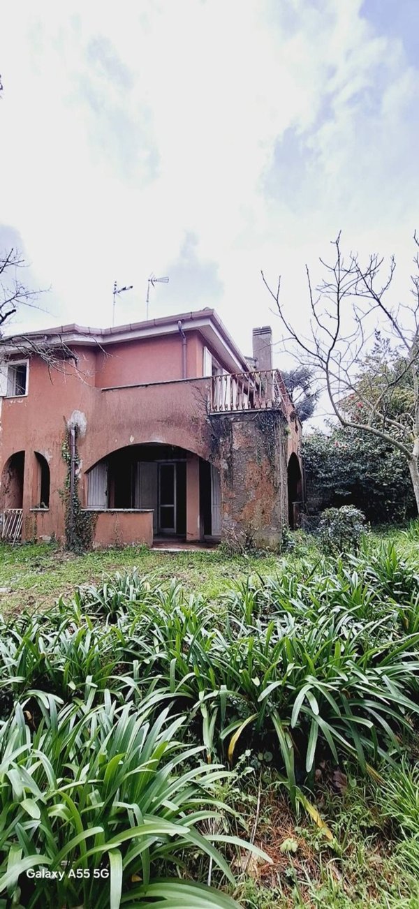 appartamento in vendita a Genzano di Roma in zona Landi