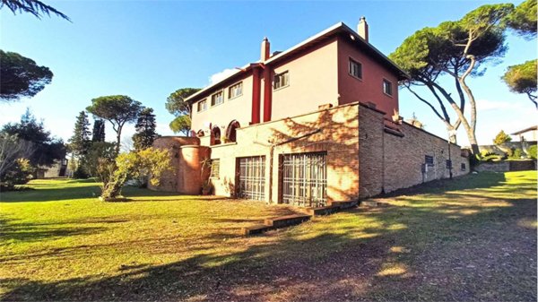 casa indipendente in vendita a Genzano di Roma