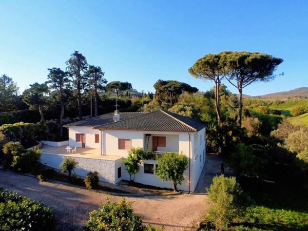 casa indipendente in vendita a Genzano di Roma in zona Landi