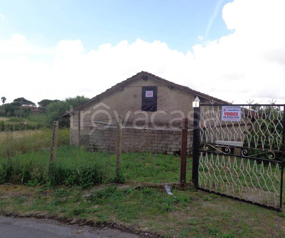 casa indipendente in vendita a Genzano di Roma