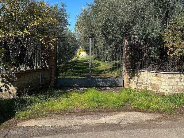 casa indipendente in vendita a Genzano di Roma in zona Muti