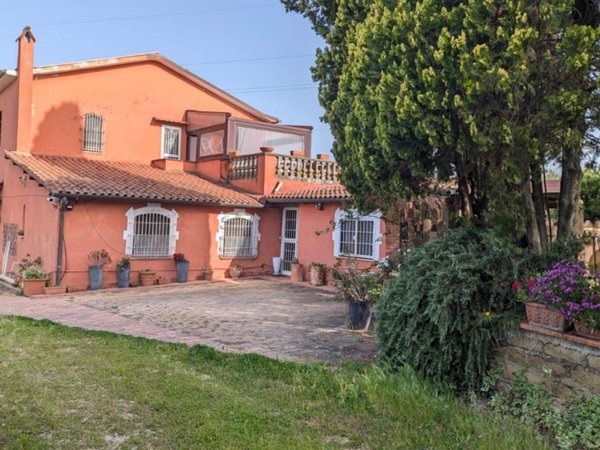 casa indipendente in vendita a Genzano di Roma in zona Landi