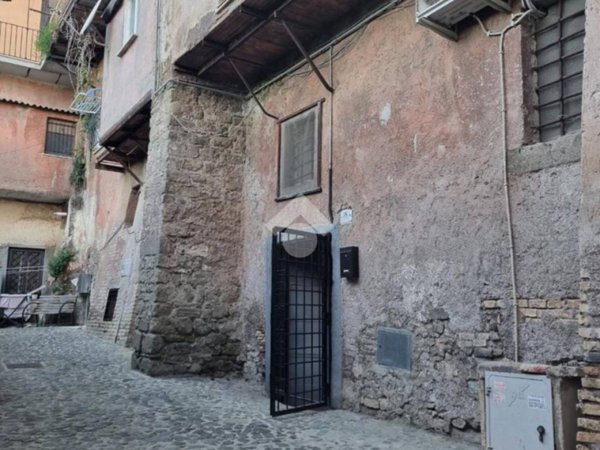 casa indipendente in vendita a Genzano di Roma