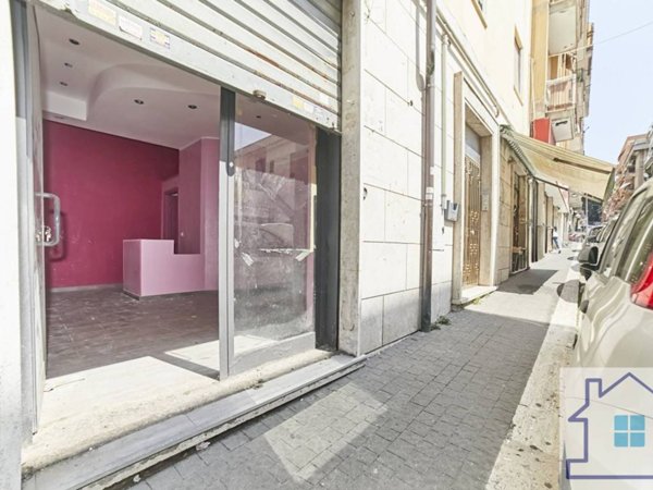 negozio in vendita a Genzano di Roma