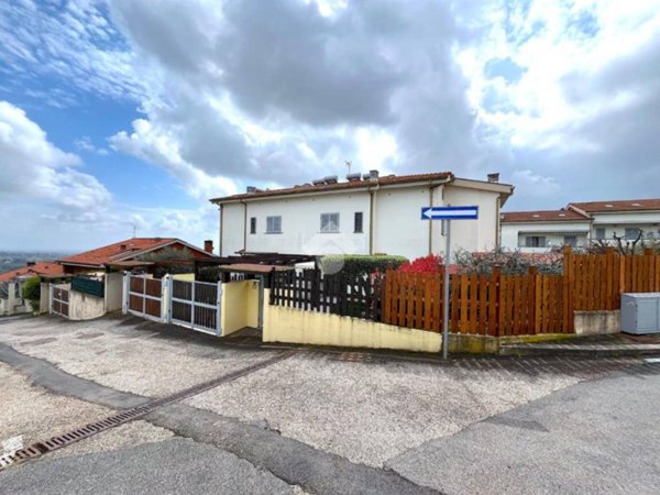 appartamento in vendita a Genzano di Roma