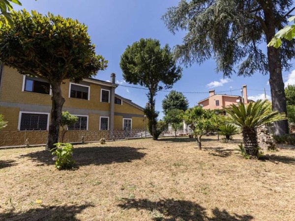 appartamento in vendita a Genzano di Roma