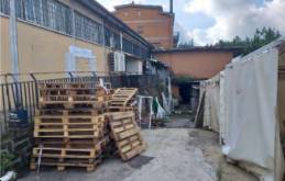 locale commerciale in vendita a Genzano di Roma