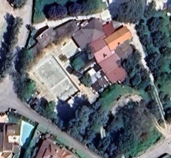 negozio in vendita a Genzano di Roma in zona Colle di Cicerone