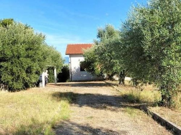 casa indipendente in vendita a Genzano di Roma in zona Muti
