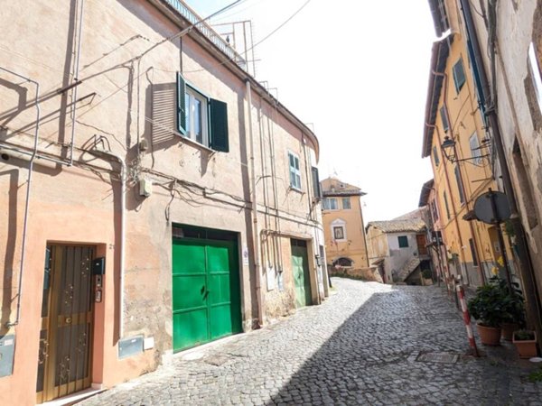 appartamento in vendita a Genzano di Roma