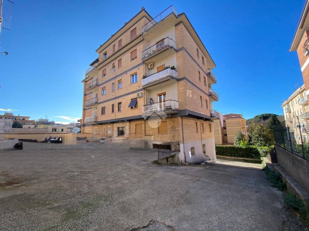 appartamento in vendita a Genzano di Roma