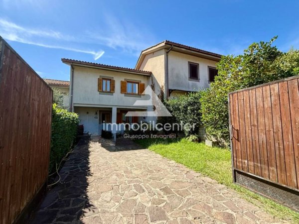 casa indipendente in vendita a Genzano di Roma