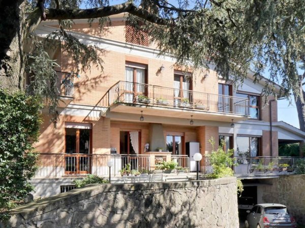 casa indipendente in vendita a Genzano di Roma