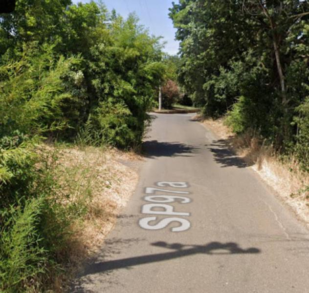 negozio in vendita a Genzano di Roma in zona Colle di Cicerone