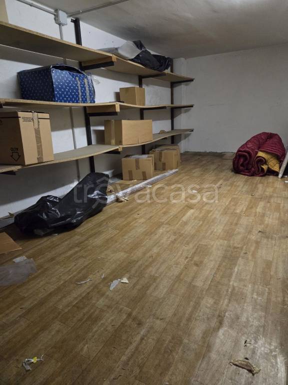 negozio in vendita a Genzano di Roma