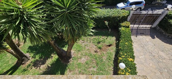 casa indipendente in vendita a Genzano di Roma