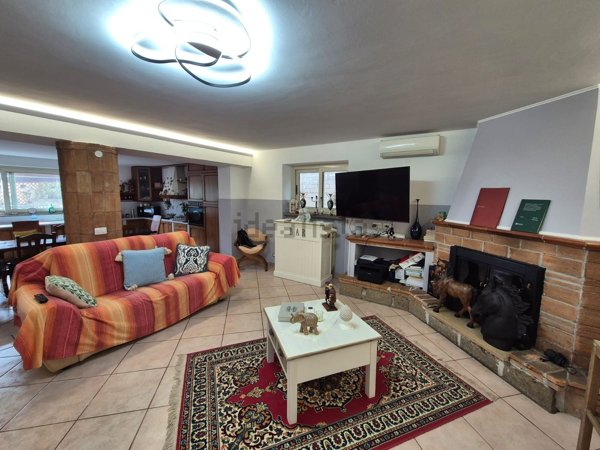 casa indipendente in vendita a Genzano di Roma