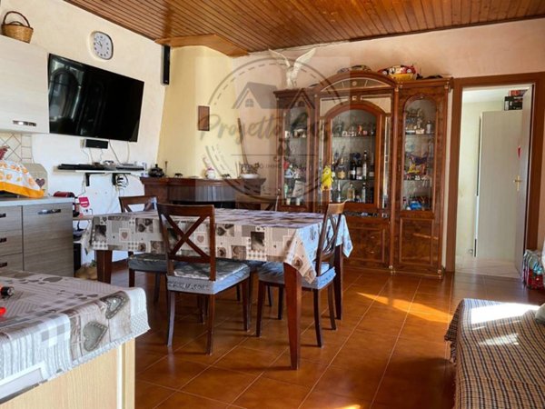 casa indipendente in vendita a Genzano di Roma in zona Landi