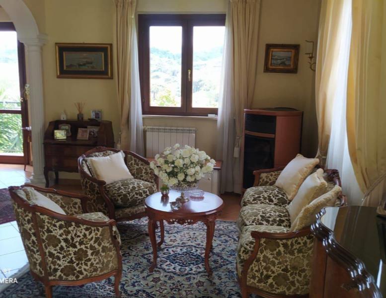casa indipendente in vendita a Genzano di Roma