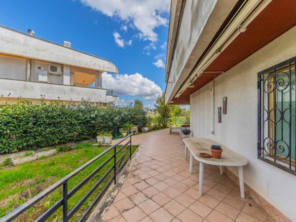 casa indipendente in vendita a Genzano di Roma