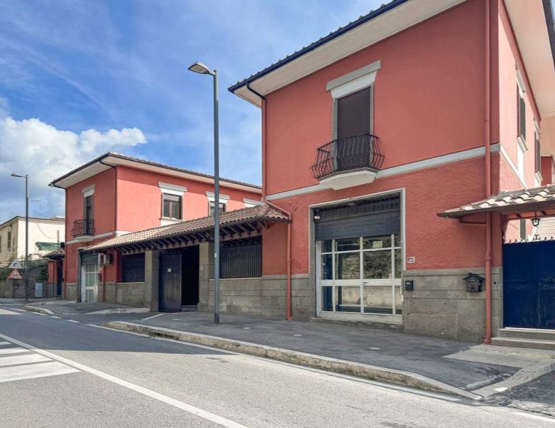 casa indipendente in vendita a Genzano di Roma