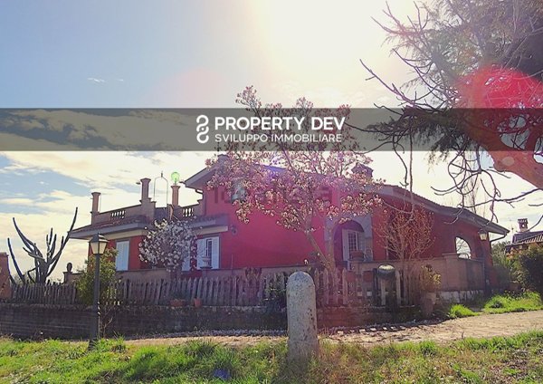 casa indipendente in vendita a Genzano di Roma in zona Landi