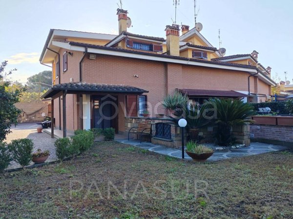 casa indipendente in vendita a Genzano di Roma