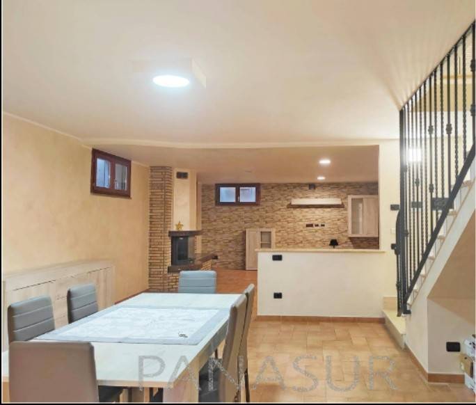 casa indipendente in vendita a Genzano di Roma in zona Landi