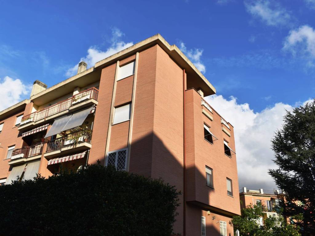 appartamento in vendita a Genzano di Roma