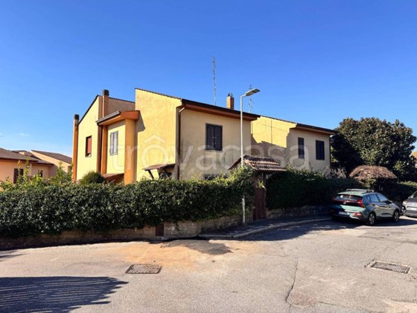 casa indipendente in vendita a Genzano di Roma