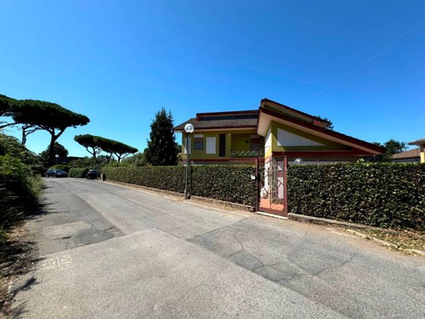 casa indipendente in vendita a Genzano di Roma