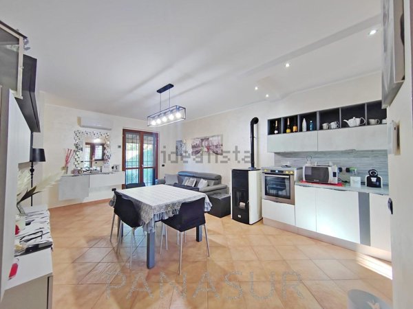 casa indipendente in vendita a Genzano di Roma