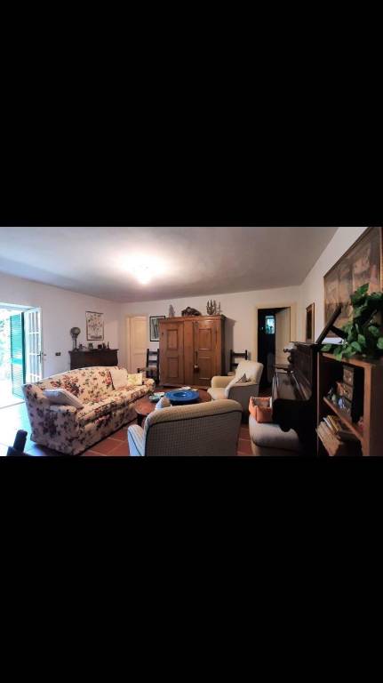 casa indipendente in vendita a Genzano di Roma