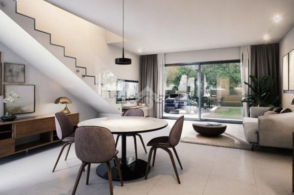 casa indipendente in vendita a Genzano di Roma in zona Colle di Cicerone