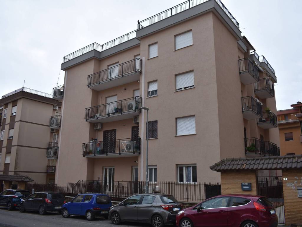 appartamento in vendita a Genzano di Roma