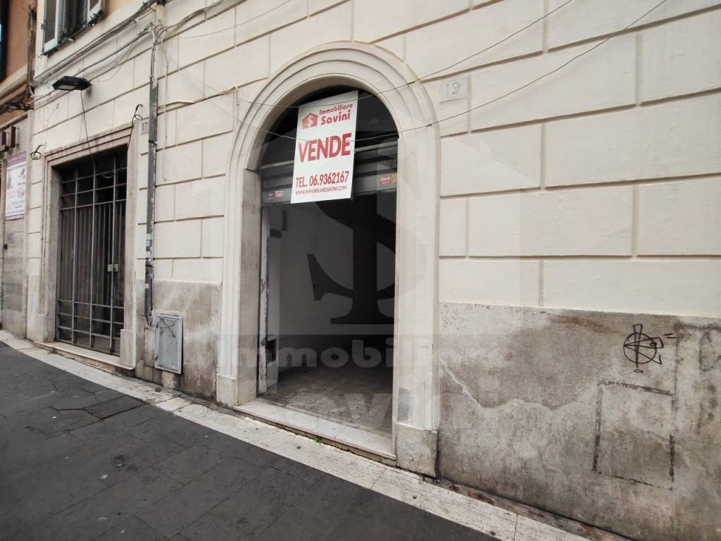negozio in vendita a Genzano di Roma