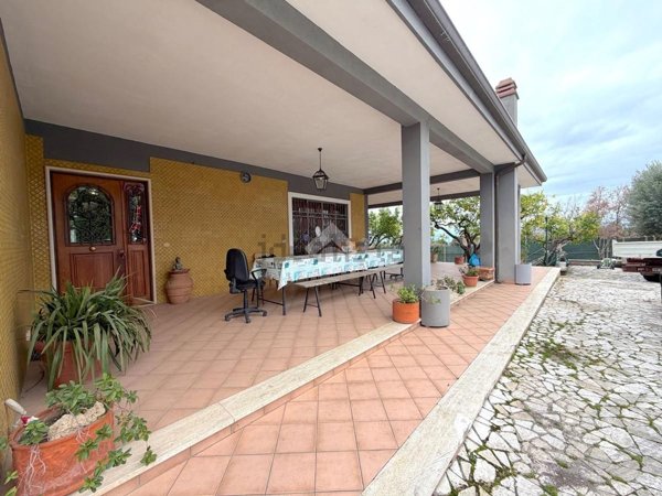 casa indipendente in vendita a Genzano di Roma