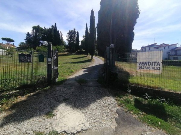 casa indipendente in vendita a Genzano di Roma