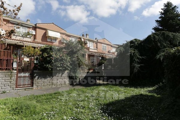 casa indipendente in vendita a Genzano di Roma