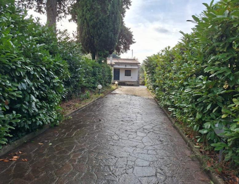 casa indipendente in vendita a Genzano di Roma