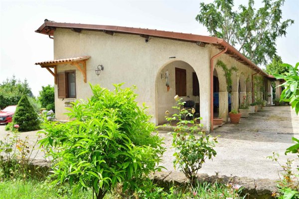 casa indipendente in vendita a Genzano di Roma