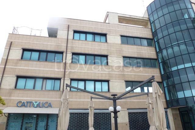 ufficio in vendita a Genzano di Roma