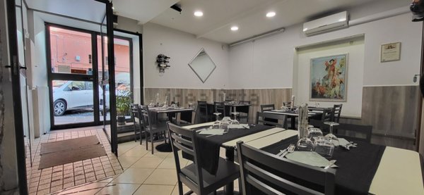 negozio in vendita a Genzano di Roma